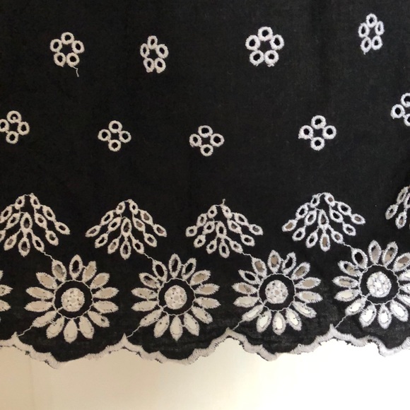 Across the Shoulder Black Shirt - Picture 2 of 3